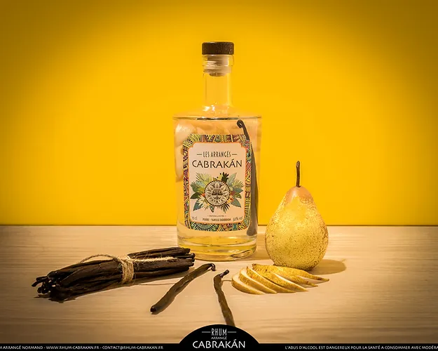 CABRAKAN Poire, Vanille Bourbon, rhum arrangé 32% – Image 2
