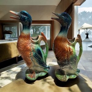 Magnifique lot de deux Pichets/brocs en Barbotine et en forme de Canard – Faïencerie de Saint Clément – Signés – Collection – Décoration – Couleurs différentes