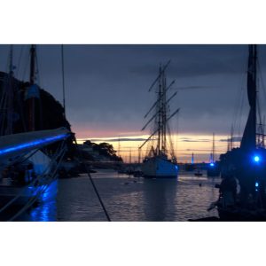 « A l&rsquo;étrave 1, Marité, port Rhu, Douarnenez »